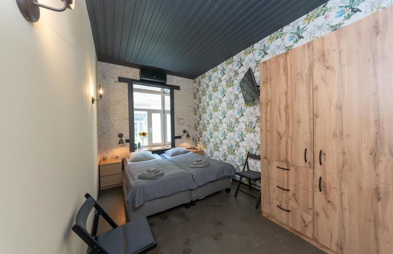 Apart Hotel On Zoloti Vorota Kiev Luaran gambar